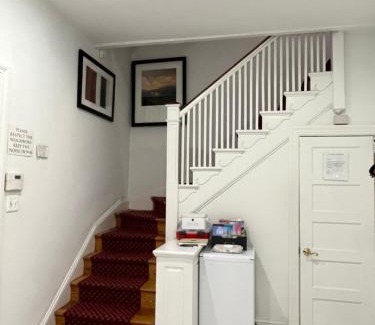 Columbia Heights Apartment | Gorgeous Refurbished 1Bdrm and 1Den Home