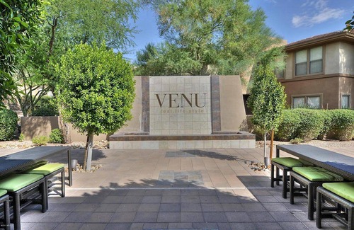 North Scottsdale Condo | Gorgeous Remodeled Luxury Condo