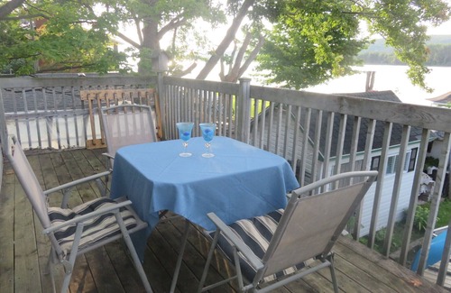 Champlain Ski Chalet | Gorgeous riverfront - cosy villa with all amenities and comforts