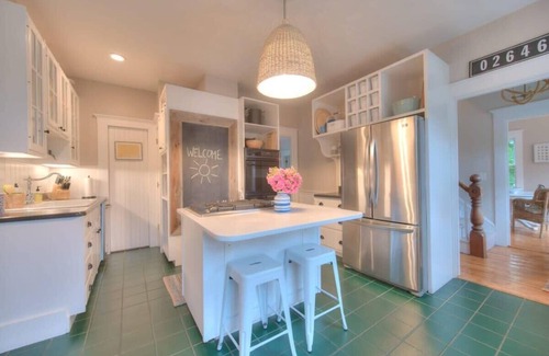 Harwich Port House | Gorgeous Traditional Home, Modern Amenities, Downtown Harwichport!