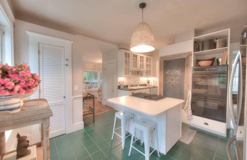 Harwich Port House | Gorgeous Traditional Home, Modern Amenities, Downtown Harwichport!