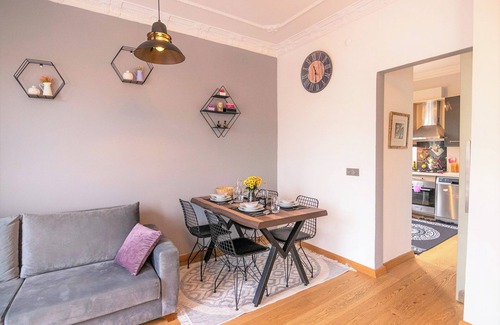 Taksim Apartment | Gorgeous Two Bedroom Apartment in Taksim - 3AC