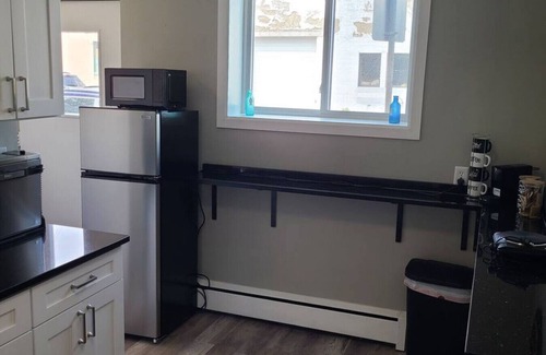 Port Washington Apartment | Gorgeous unit near Lake Michigan