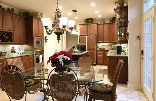 Leesburg House | Gorgeous, Wooded 3 Acre Estate -5 Bed/4 Bath-Leesburg/Brambleton/Aldie area