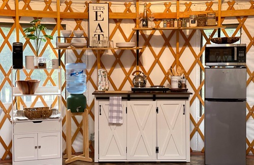 Kila House | Gorgeous Yurt in Mountains Near Glacier National Park