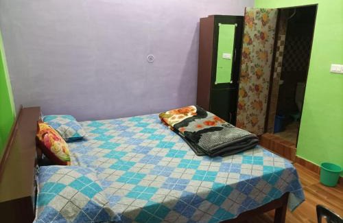 Almora Hotel | Goroomgo Hotel Ajay Home Stay Almora Near Lala Bazar 400