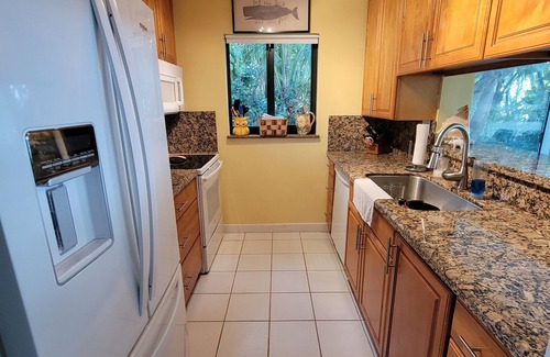Monroe County Condo | Got Stress? You Need KeyBliss - The BEST Bayfront Unit in Buttonwood Bay