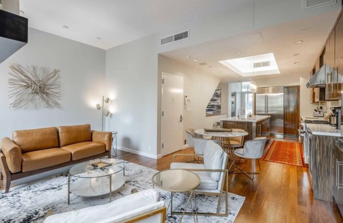 Hell's Kitchen Apartment | Gotham House III by RoveTravel | Lux 4BR PH w/Roof