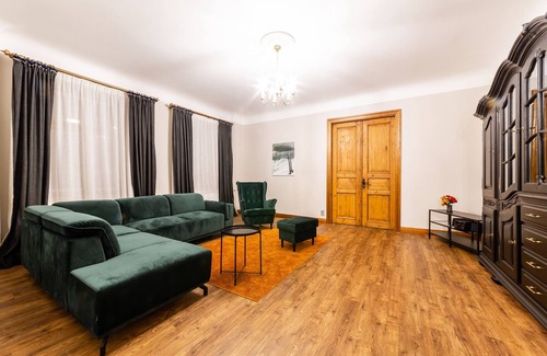 Centrs Apartment | Gourmet Storie's AP 68sqm Renovated Free parking