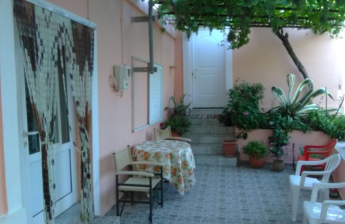 Kantanos-Selino House | GARDEN OF OLIVE TREES