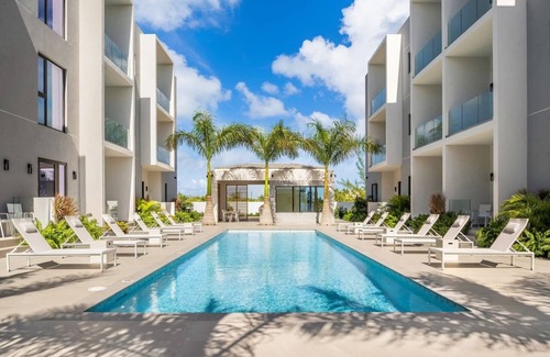 Grace Bay Apartment | Grace Bay Ocean Views, Walk to Shops! Z-B304