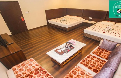Ahlone Hotel | Grace Treasure Hotel