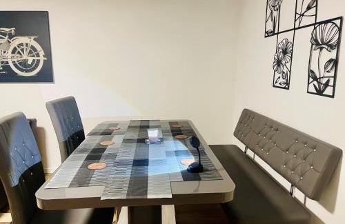 Leinfelden-Echterdingen Apartment | GraceHomes - Garage, Ventilator, Free Coffee, Airport, Messe, Stuttgart, WiFi up to 6 Guests