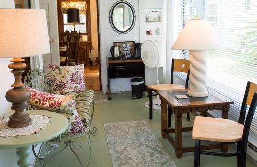 Town of Ledyard House | Gracious Guest House for Family Gatherings