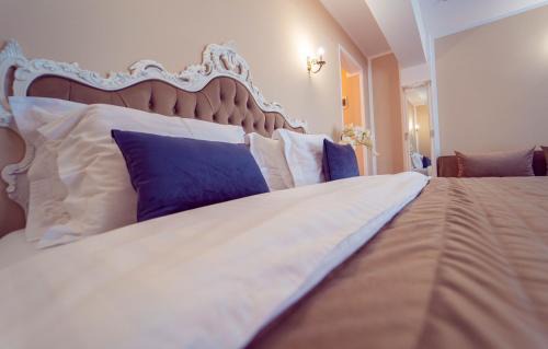 Chiriteni Hotel | Gradinile Romane