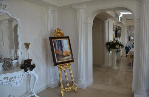 Chiriteni Hotel | Gradinile Romane