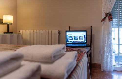 Segovia Apartment | Gran apartamento CON JARDIN a 55 min de Madrid wifi free aparca en la puerta