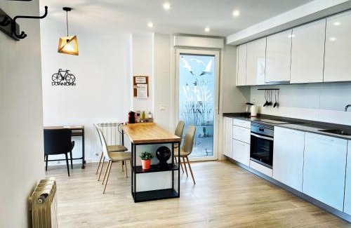 Barakaldo Apartment | Gran Bilbao XI with parking by Aston Rentals