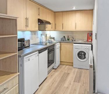 Bispham Apartment | Granada Apartments Burbage