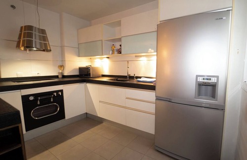 Plaza de Toros-Doctores-San Lazaro Apartment | Granada Salvador - Two Bedroom Apartment, Sleeps 4