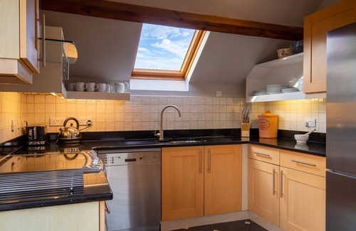 Great Wolford House | Granary at Rectory Farm - sleeps 5 guests in 3 bedrooms