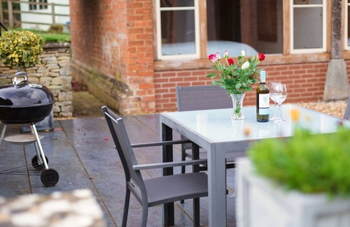 Great Wolford House | Granary at Rectory Farm - sleeps 5 guests in 3 bedrooms