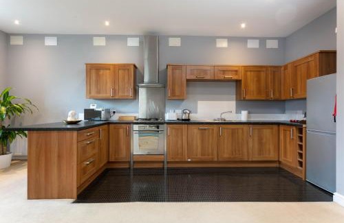 Ayr Apartment | Granary Suite No3 - Donnini Apartments