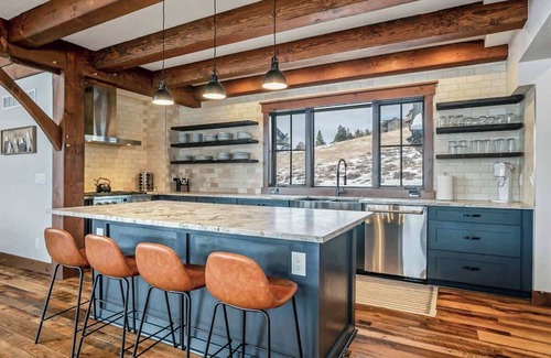 Granby House | Granby Ranch Lodge | Sleeps 12 | Luxe + Spacious