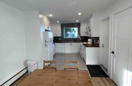 Vieux-Moulin Condo | Grand 4,5 rénové à neuf près de bus et autoroute!