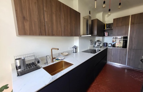 Saint-Charles Apartment | Grand Appartement Calme en Plein Cœur de Marseille