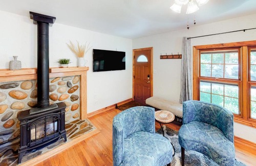 Downtown Bozeman House | Grand Avenue Retreat