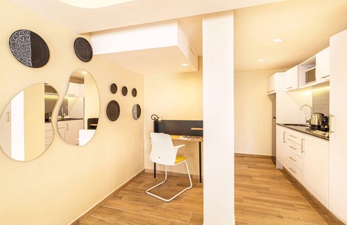 Colonia Cuauhtemoc Apartment | Grand Chapultepec by Kukun