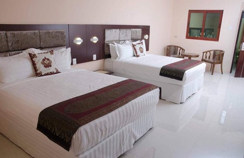 St. Helena Hotel | Grand Diamond Hotel Suites Trinidad