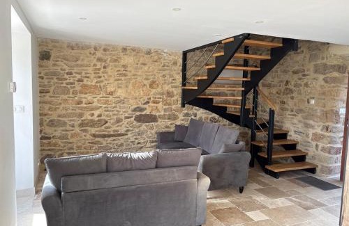 Landevant House | Grand gîte 10 personnes, calme, proche mer