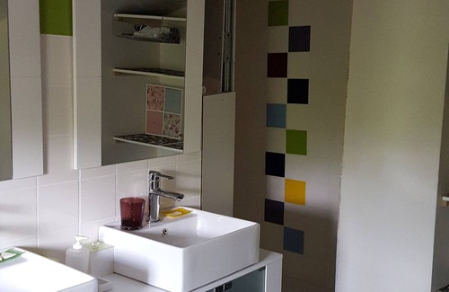 Ruoms Apartment | Grand Gite Climatise 6/7 Personnes SUR Ardeche Ruoms Nature Detente Tourisme