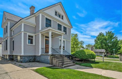 Grand Haven Apartment | Grand Harbor Apartments Unit 1 - 200