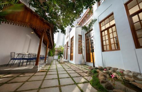 White Town Hotel | Grand Hotel D'Europe