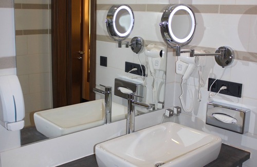 Gutleutviertel Hotel | Grand Hotel Empire Frankfurt