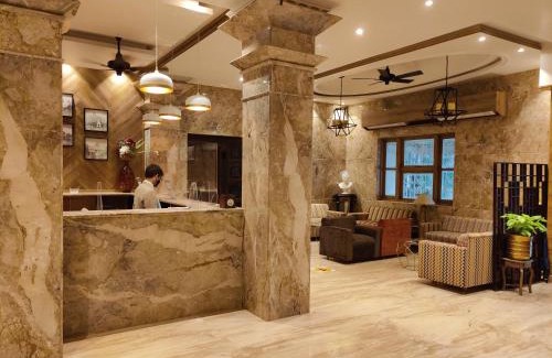 Fort Hotel | Grand Hotel Mumbai - Ballard Estate, Fort