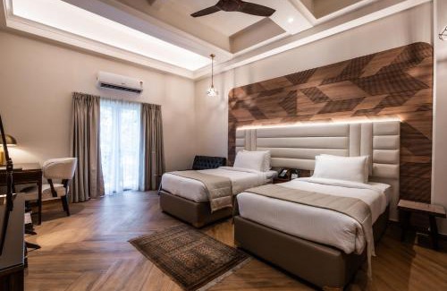 Fort Hotel | Grand Hotel Mumbai - Ballard Estate, Fort