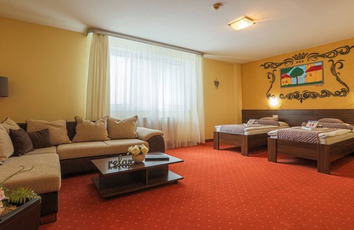 Senica Hotel | Grand Hotel Senica