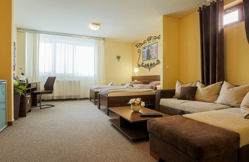 Senica Hotel | Grand Hotel Senica