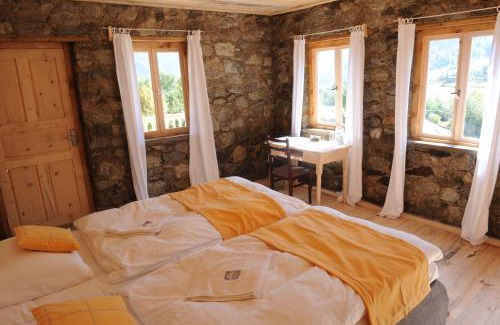 Mazeri Hotel | Grand Hotel Ushba
