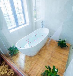 Hoa Binh Hotel | Grand Hotel