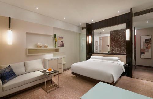 Zhujiang New Town Hotel | Grand Hyatt Guangzhou - Free Shuttle Bus to Canton Fair Complex during Canton Fair period