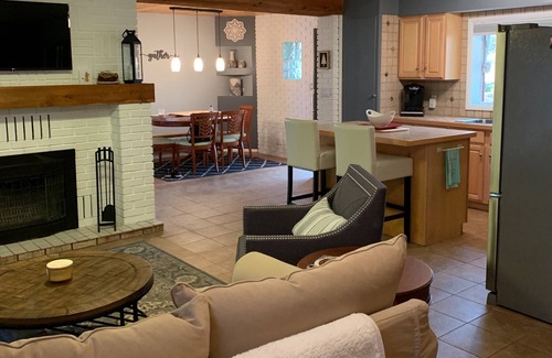 Presque Isle House | Grand Lake Cozy Cottage