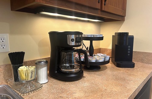 Tullahoma Hotel | Grand Lux Inn