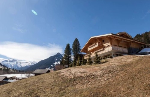 Gstaad House | Grand Luxurious New Chalet with Sauna