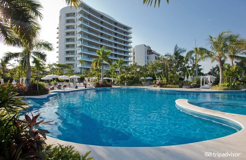Bajio Villa | Grand Luxxe 2 Bedroom Villa
