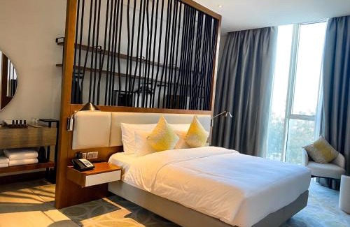 Garhoud Hotel | Grand Mercure Dubai City